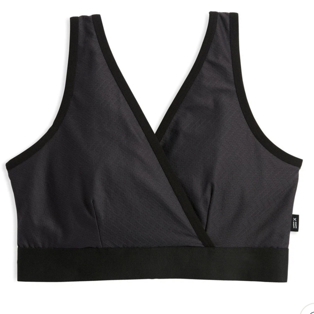 TWO TomboyX adaptable crossover cutout bras - size L